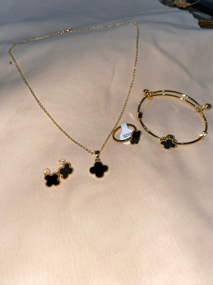 Trendy Gold-Plated Clover Jewelry Set – Necklace, Ring, Earrings & Bangles